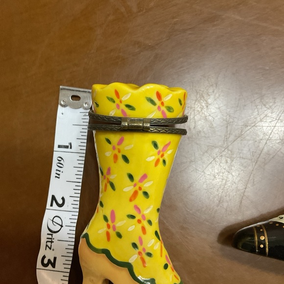 Porcelain Vintage Shoe Look Trinket, Pill, Jewelry Box. - Picture 9 of 10